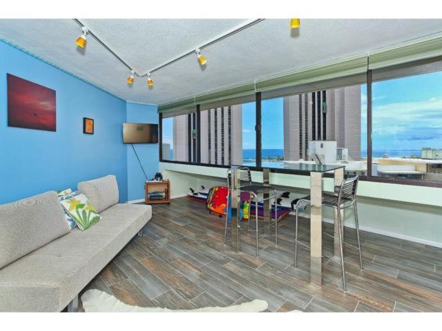 Waikiki Studio Steps To Beach-Mall Free Parking-Wifi Гонолулу Номер фото